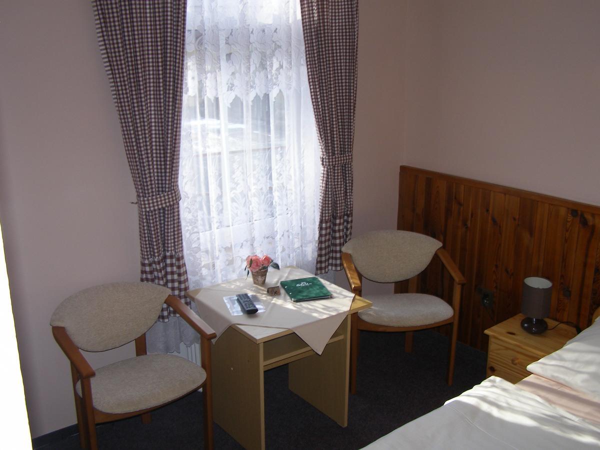 Hotel Garni Belveder Hřensko Exterior foto